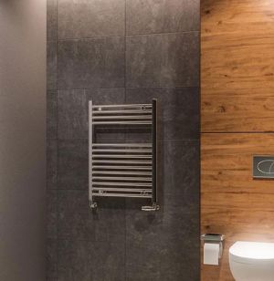 Eastbrook Westward Chrome Towel Rail 800 x 600mm